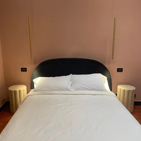 Affittacamere Talia - Genoa With 24-hour Check-in Near Brignole Station *