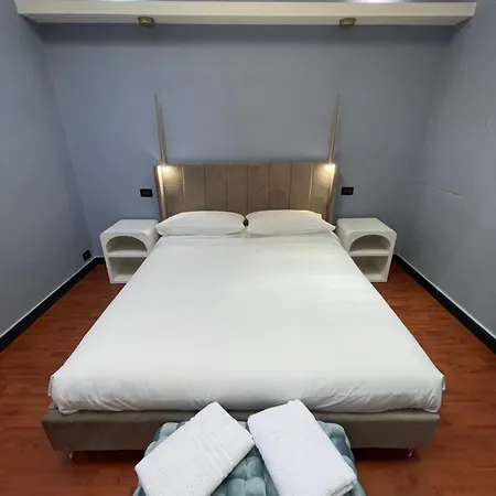 Talia - Genoa With 24-hour Check-in Near Brignole Station * Roma