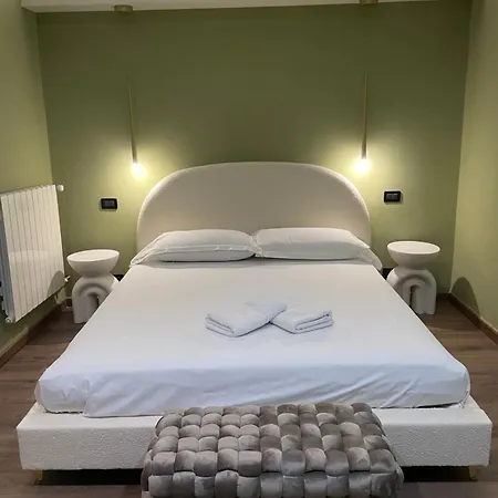 Gasthof Talia - Genoa With 24-hour Check-in Near Brignole Station